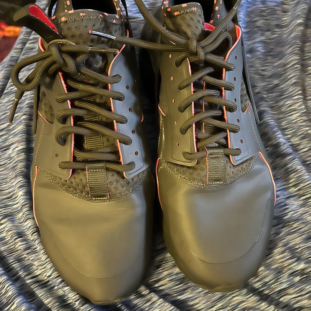 Men’s Nike huarache